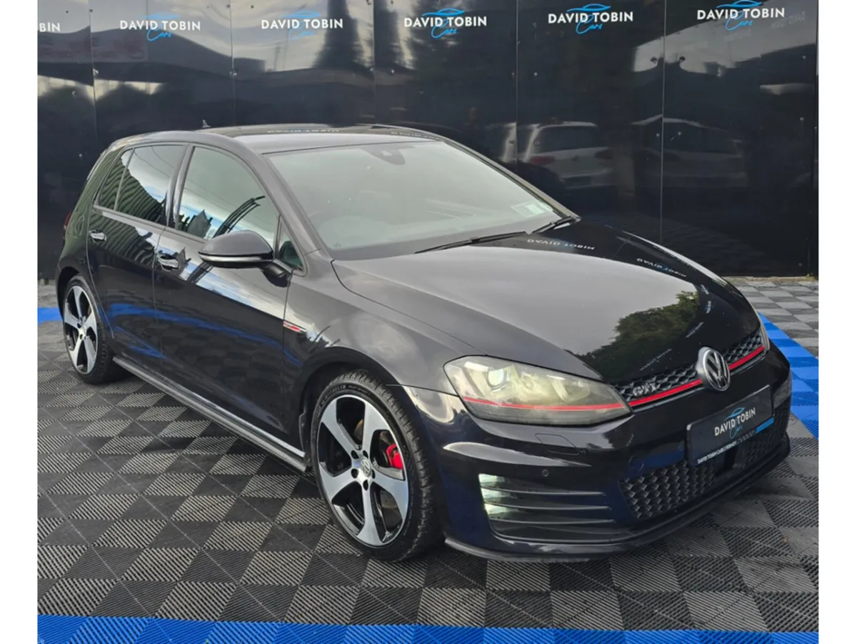 Volkswagen Golf Hatchback, Petrol, 2016, Black