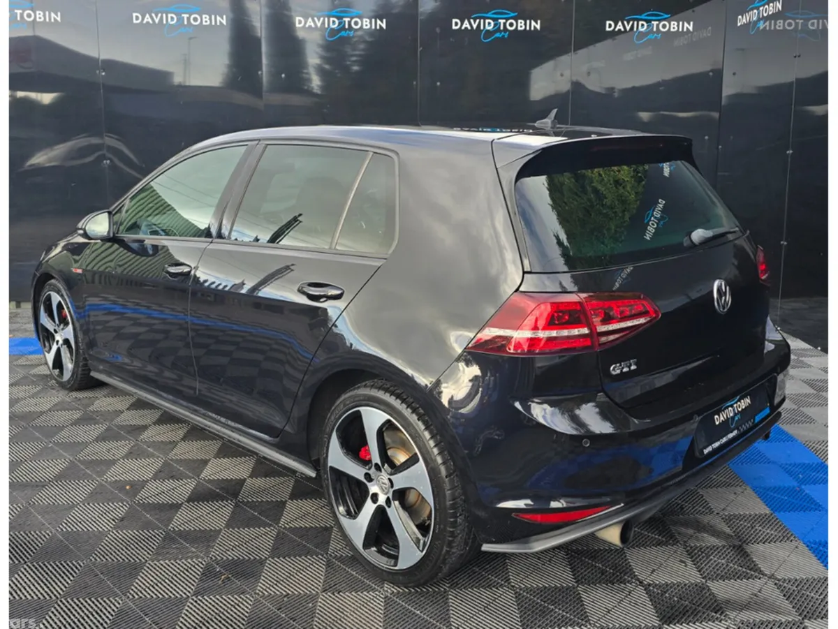 Volkswagen Golf Hatchback, Petrol, 2016, Black