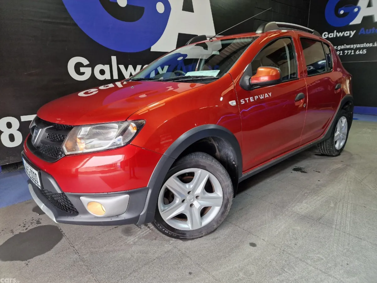 Dacia Sandero Stepway Hatchback, Petrol, 2014, Red