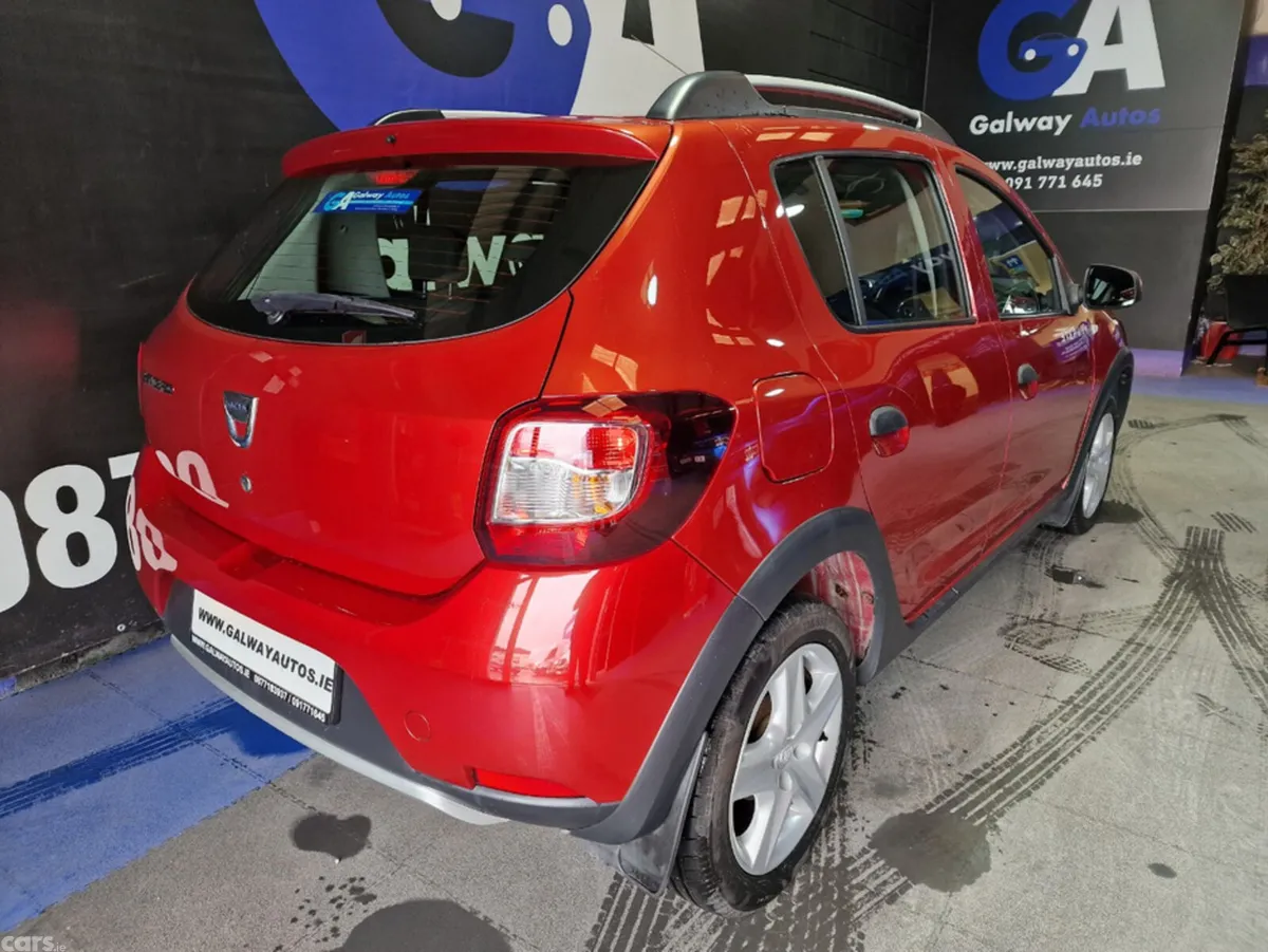 Dacia Sandero Stepway Hatchback, Petrol, 2014, Red