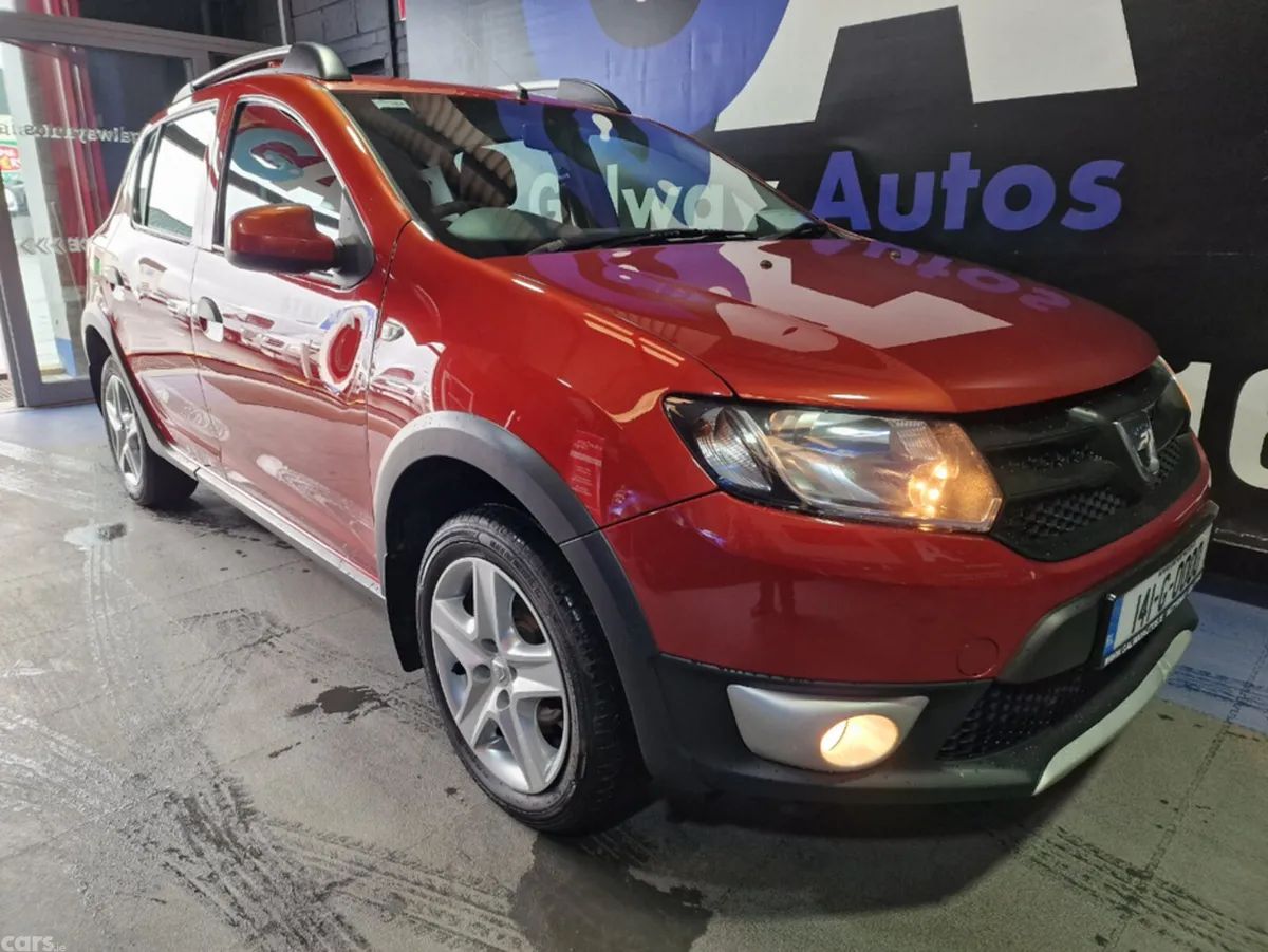 Dacia Sandero Stepway Hatchback, Petrol, 2014, Red
