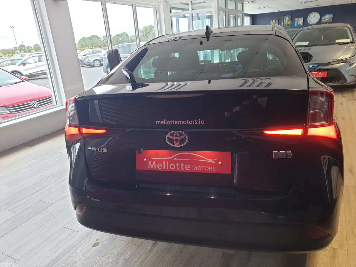Toyota Prius Hatchback, Petrol Hybrid, 2021, Black