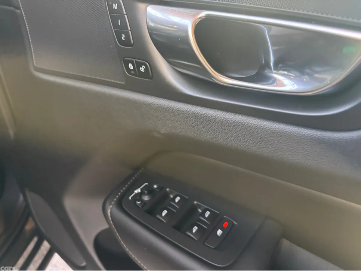 Volvo XC60 SUV, Diesel, 2020, Blue