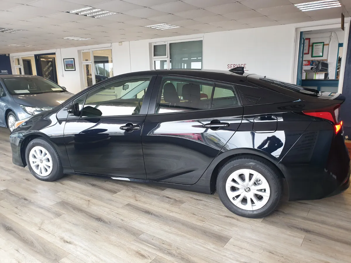 Toyota Prius Hatchback, Petrol Hybrid, 2021, Black