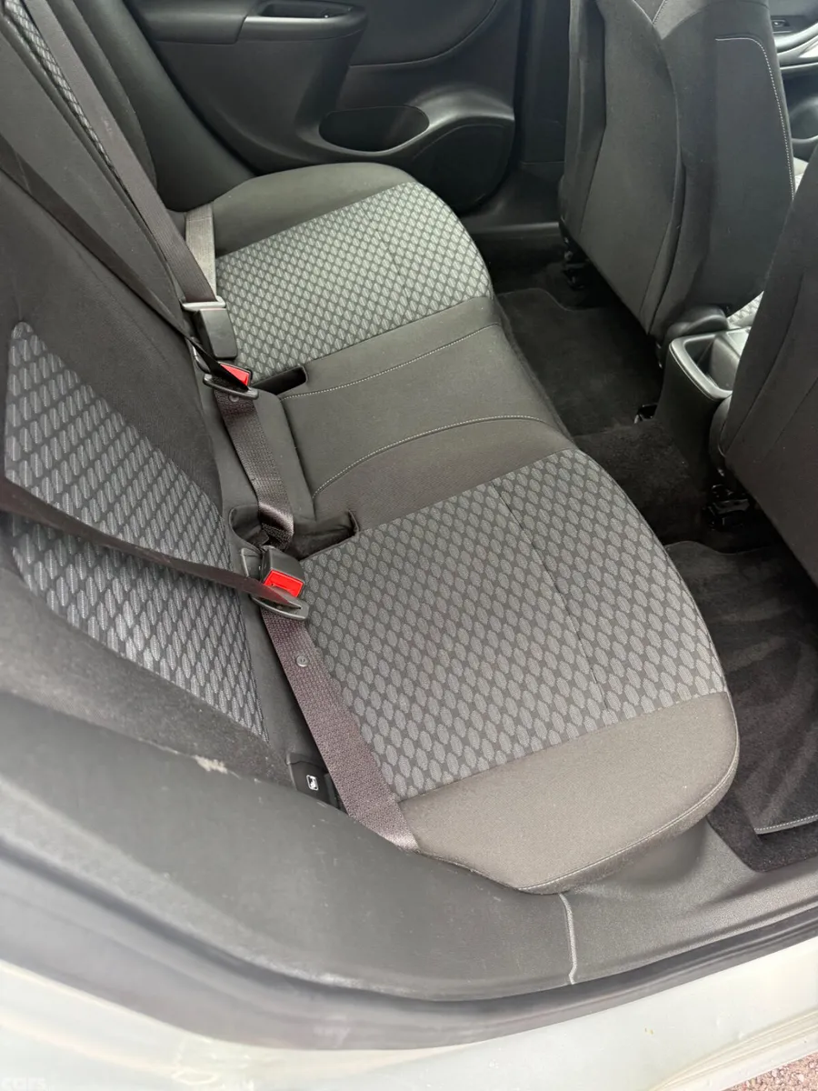 Opel Astra Hatchback, Diesel, 2021, Grey