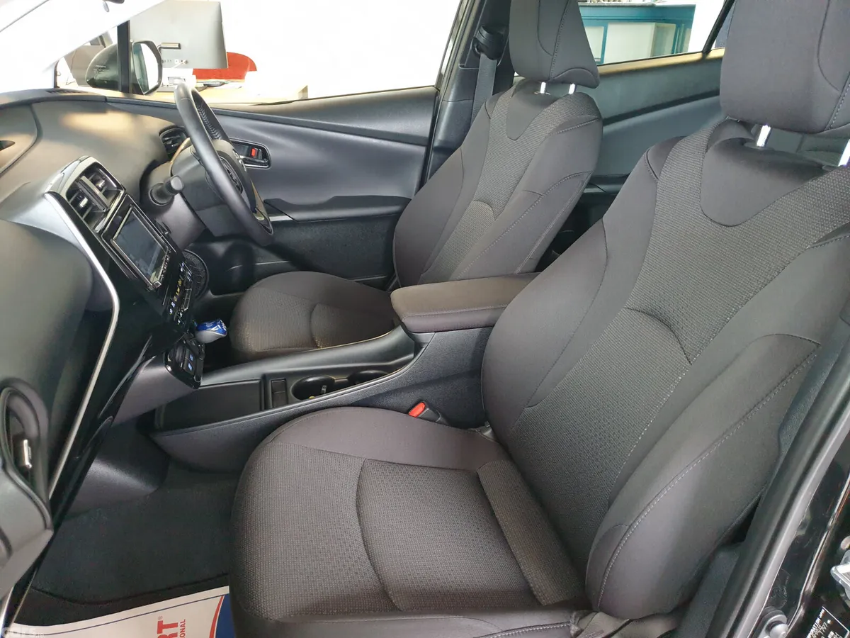 Toyota Prius Hatchback, Petrol Hybrid, 2021, Black