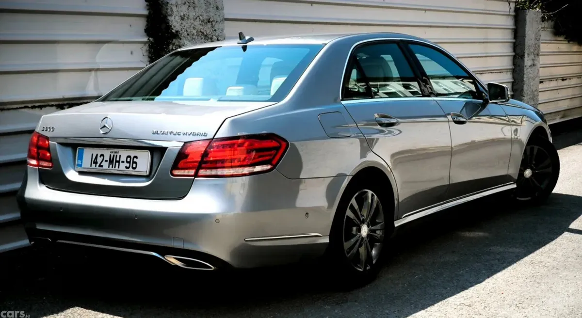 Mercedes-Benz E-Class Saloon, Diesel Hybrid, 2014, Silver
