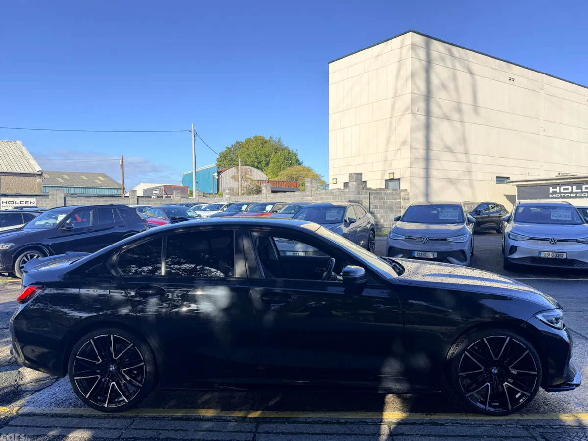 BMW 3-Series Saloon, Diesel, 2022, Black