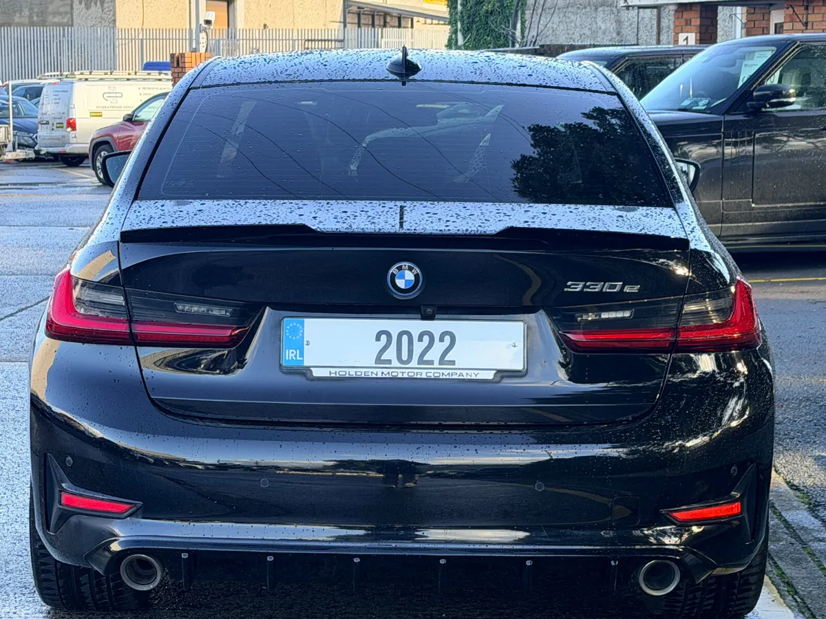 BMW 3-Series Saloon, Petrol Hybrid, 2022, Black
