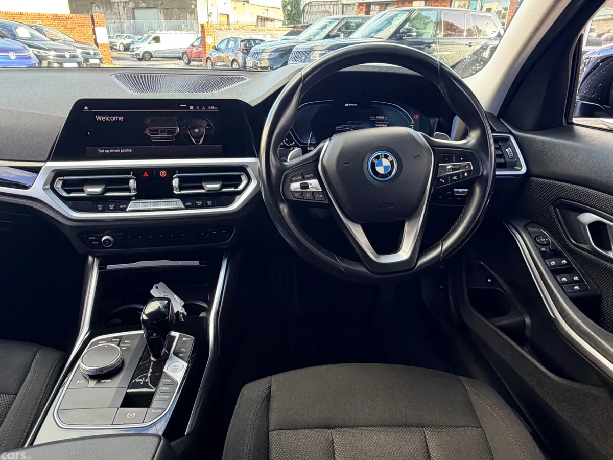BMW 3-Series Saloon, Petrol Hybrid, 2022, Black