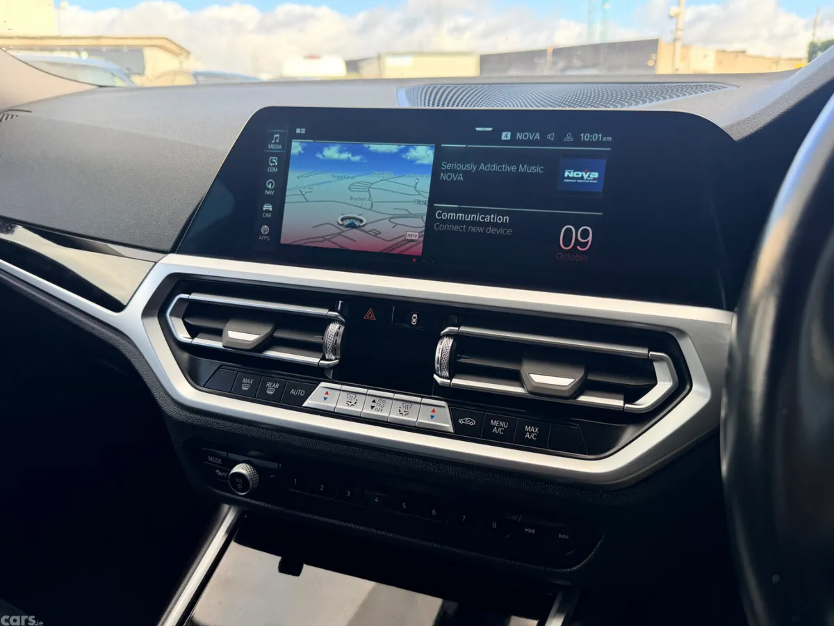 BMW 3-Series Saloon, Petrol Hybrid, 2022, Black