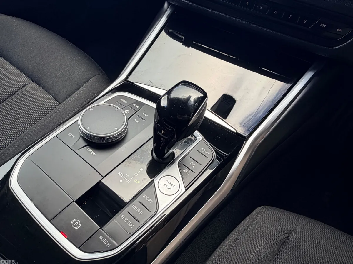 BMW 3-Series Saloon, Petrol Hybrid, 2022, Black