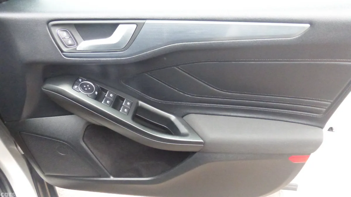 Ford Focus Hatchback, Petrol, 2021, Grey