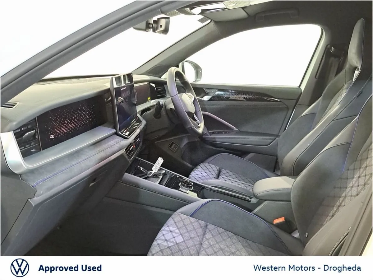 Volkswagen Tayron Estate, Petrol Plug-in Hybrid, 2026, White