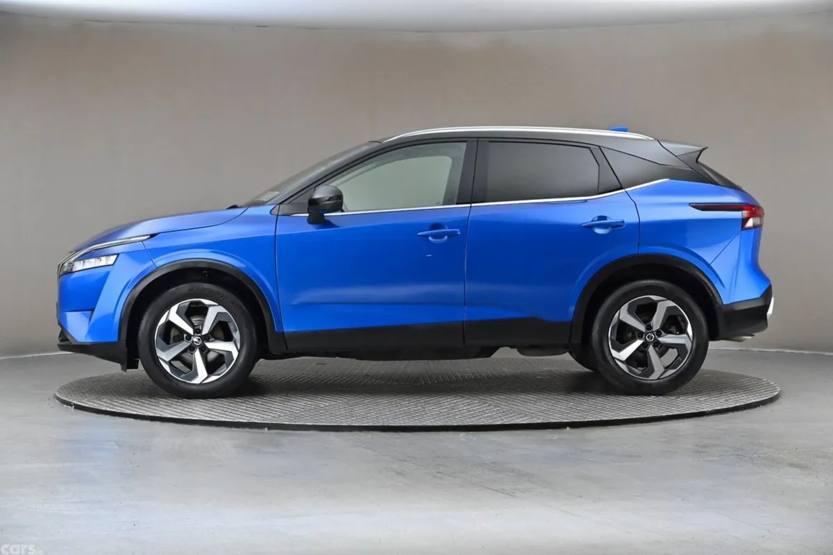 Nissan Qashqai SUV, Petrol, 2021, Blue