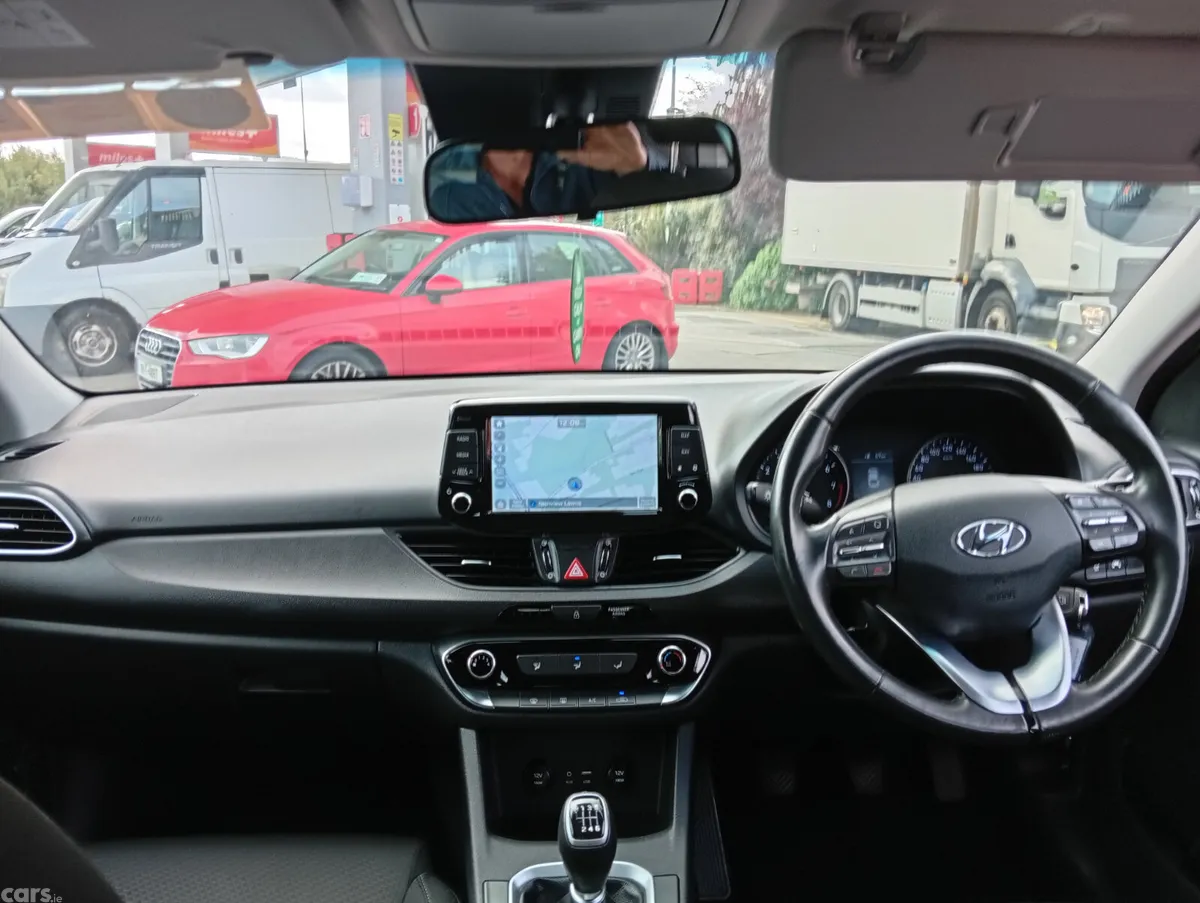Hyundai i30 Hatchback, Petrol, 2019, Red