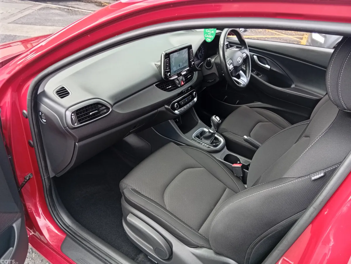 Hyundai i30 Hatchback, Petrol, 2019, Red