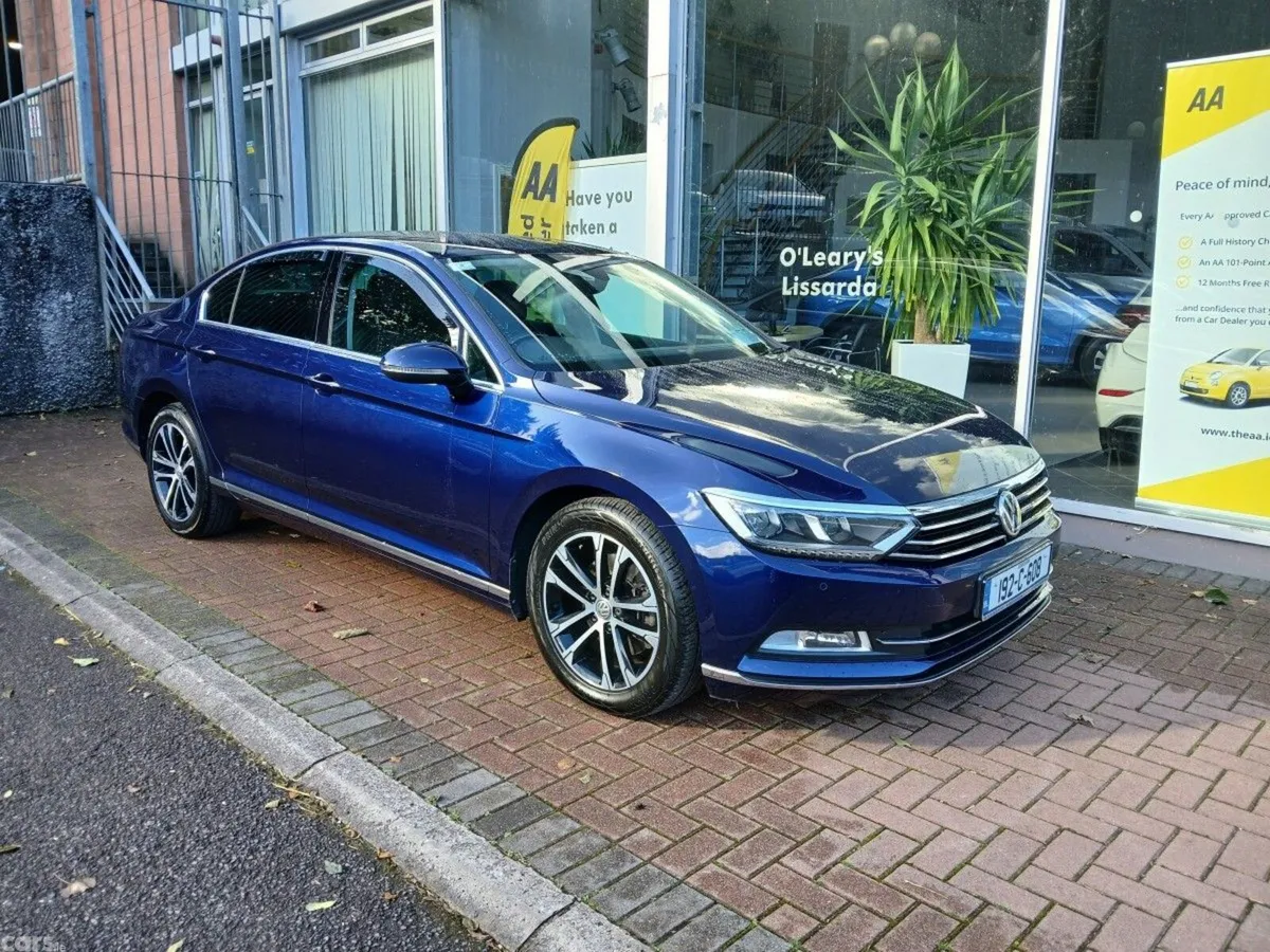 Volkswagen Passat Saloon, Diesel, 2019, Blue