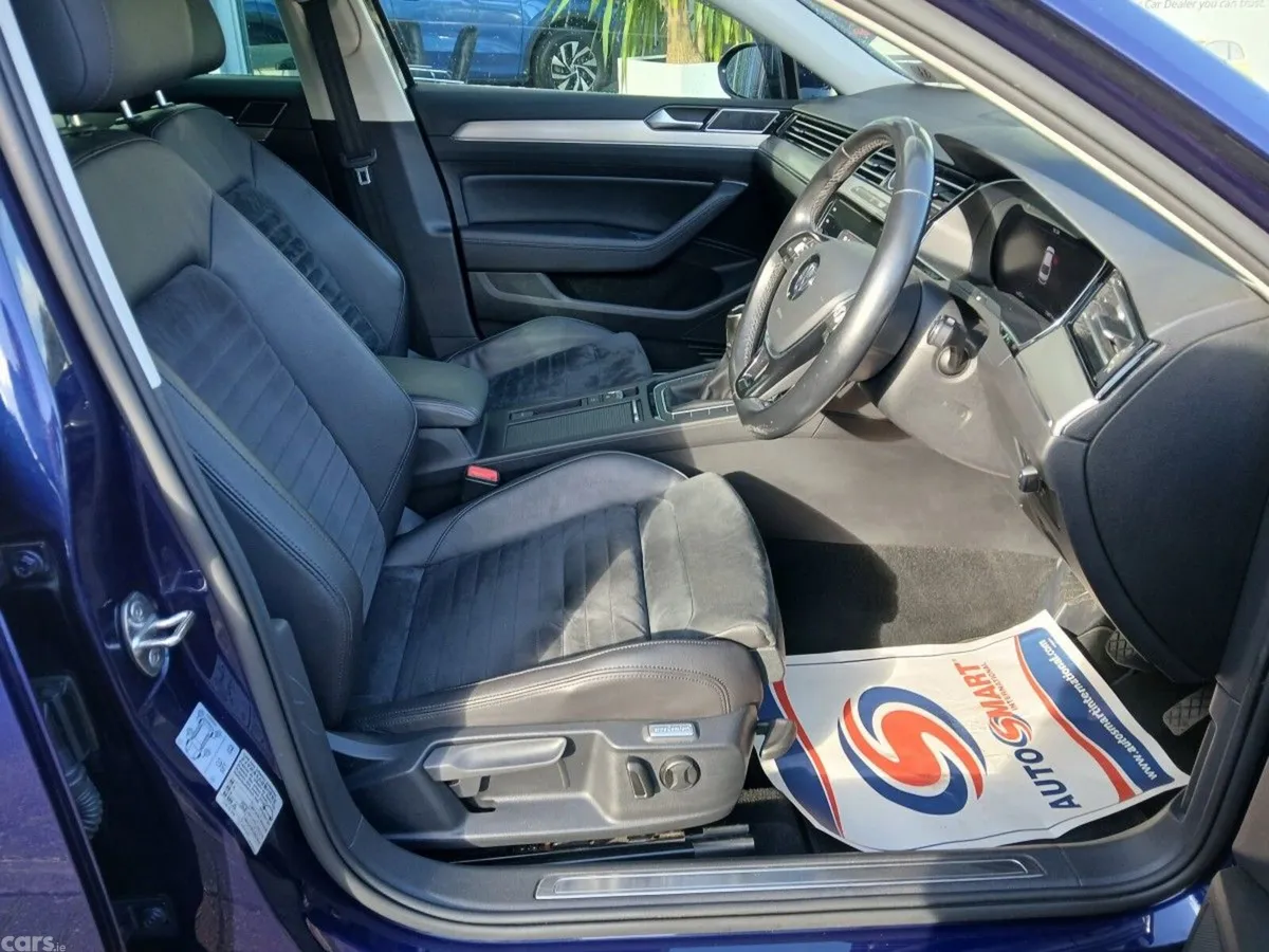 Volkswagen Passat Saloon, Diesel, 2019, Blue