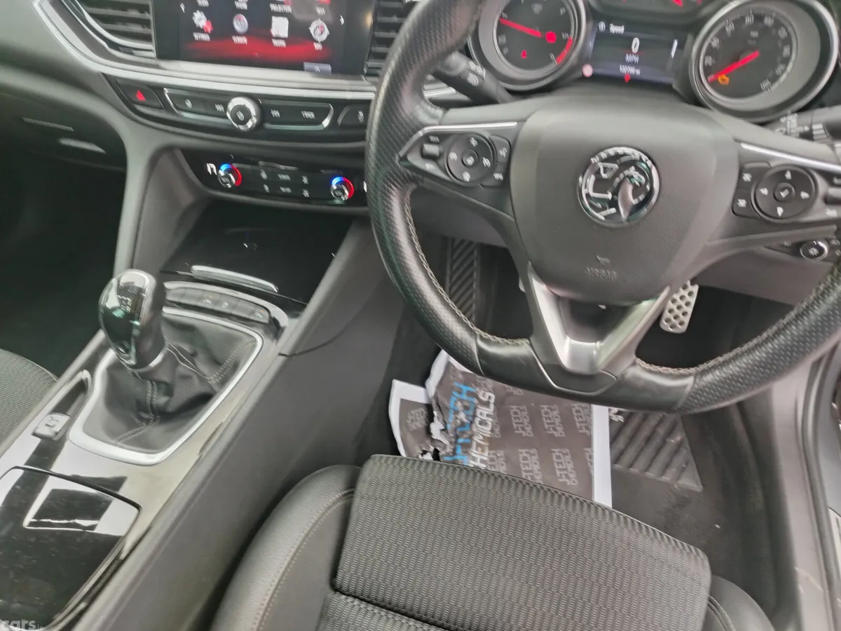Vauxhall Insignia Hatchback, Diesel, 2017, Grey