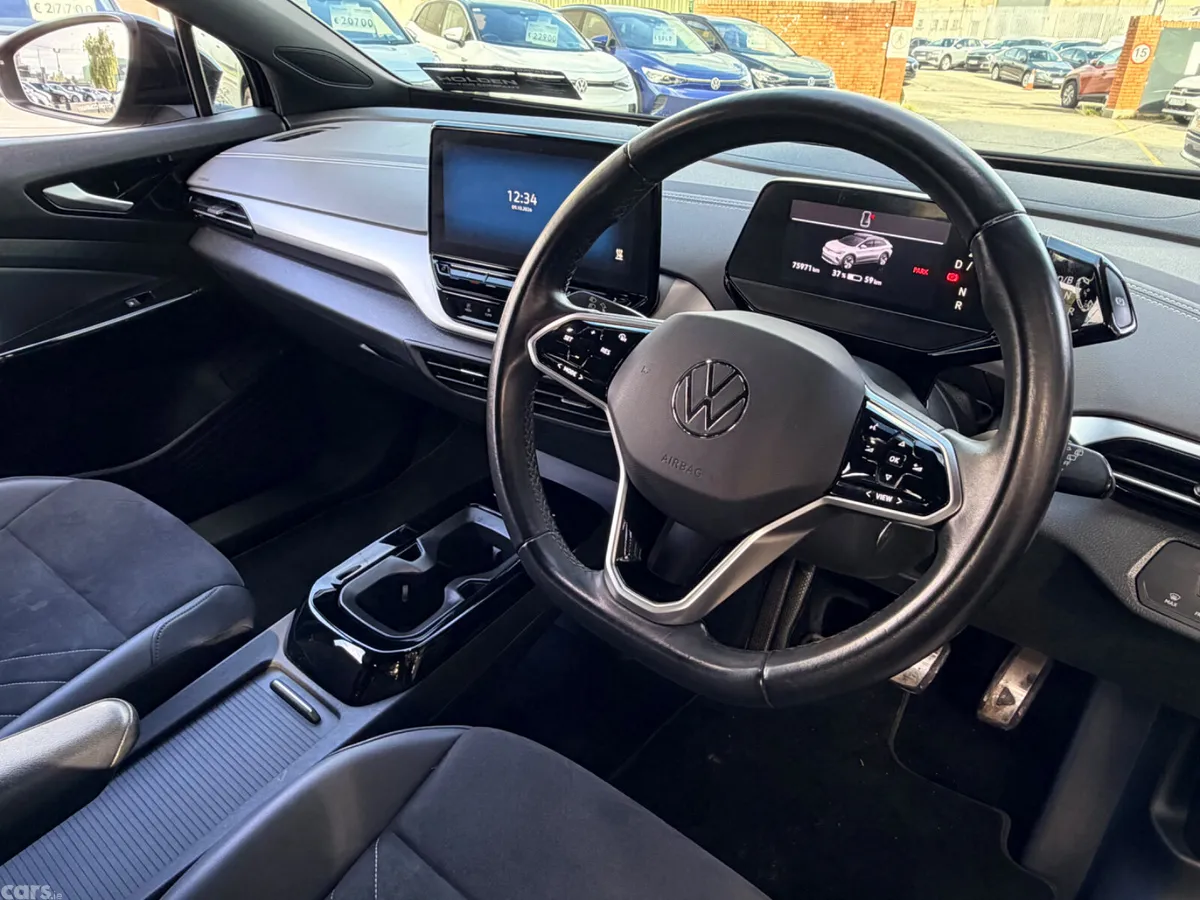 Volkswagen ID.4 Estate, Electric, 2023, Black