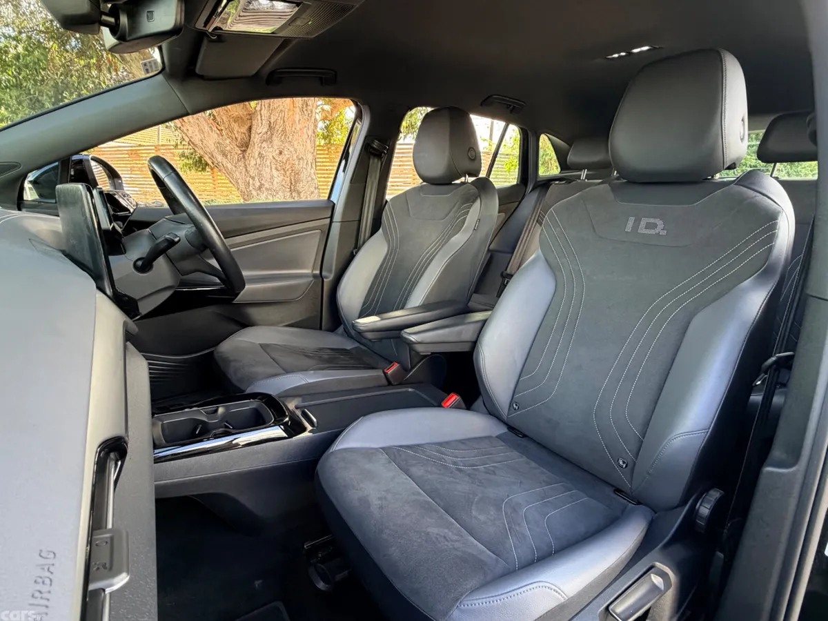 Volkswagen ID.4 Estate, Electric, 2023, Black