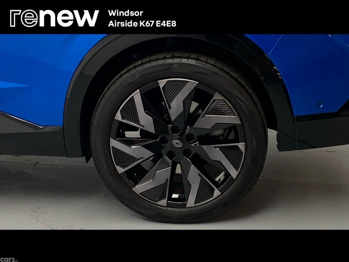 Renault Rafale SUV, Petrol Hybrid, 2025, Blue