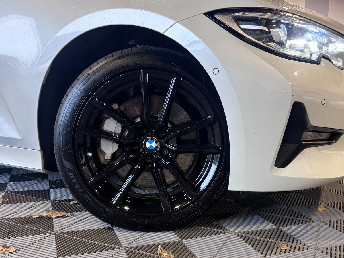 BMW 3-Series Saloon, Petrol Plug-in Hybrid, 2020, White