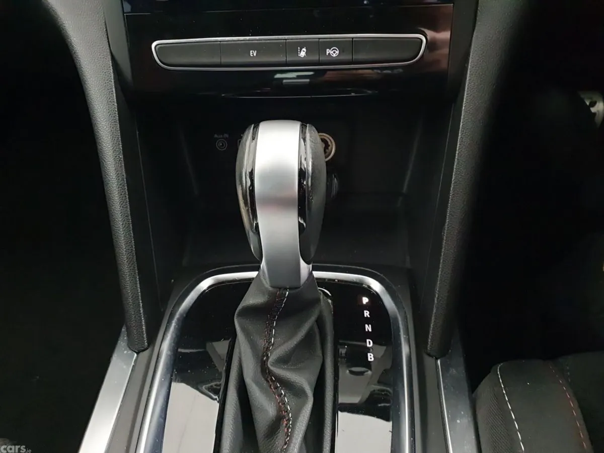 Renault Megane Hatchback, Petrol Plug-in Hybrid, 2022, Grey