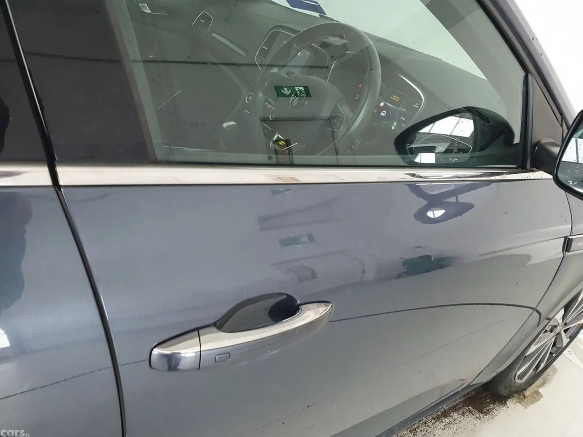 Renault Megane Hatchback, Petrol Plug-in Hybrid, 2022, Grey