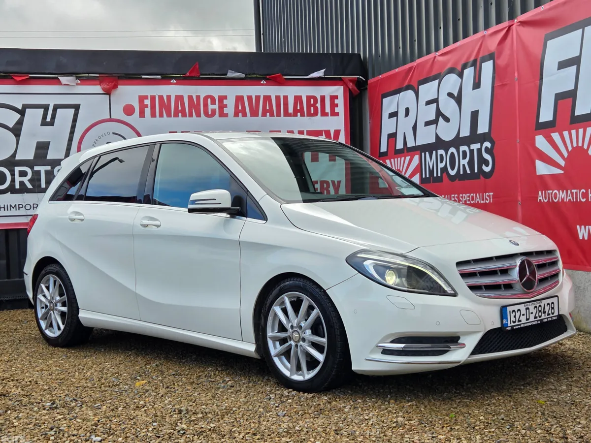 Mercedes-Benz B-Class Hatchback, Petrol, 2013, White