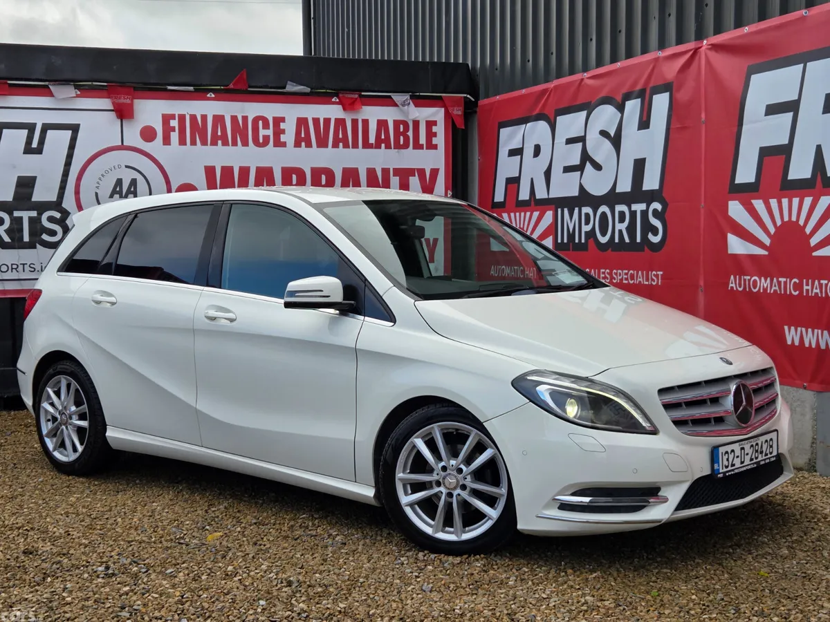 Mercedes-Benz B-Class Hatchback, Petrol, 2013, White
