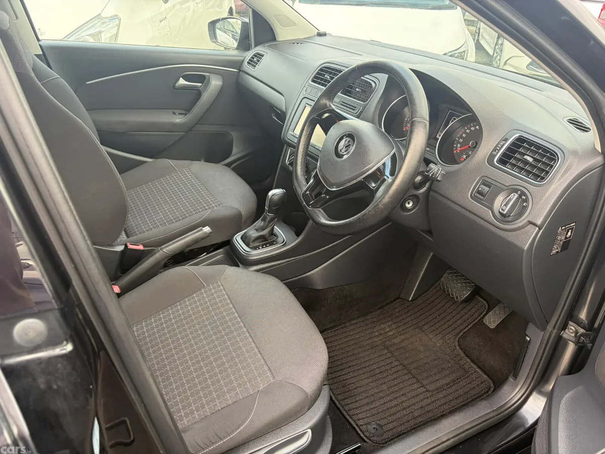 Volkswagen Polo Hatchback, Petrol, 2015, Black