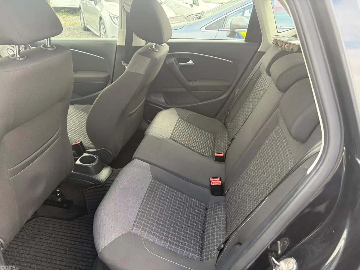 Volkswagen Polo Hatchback, Petrol, 2015, Black