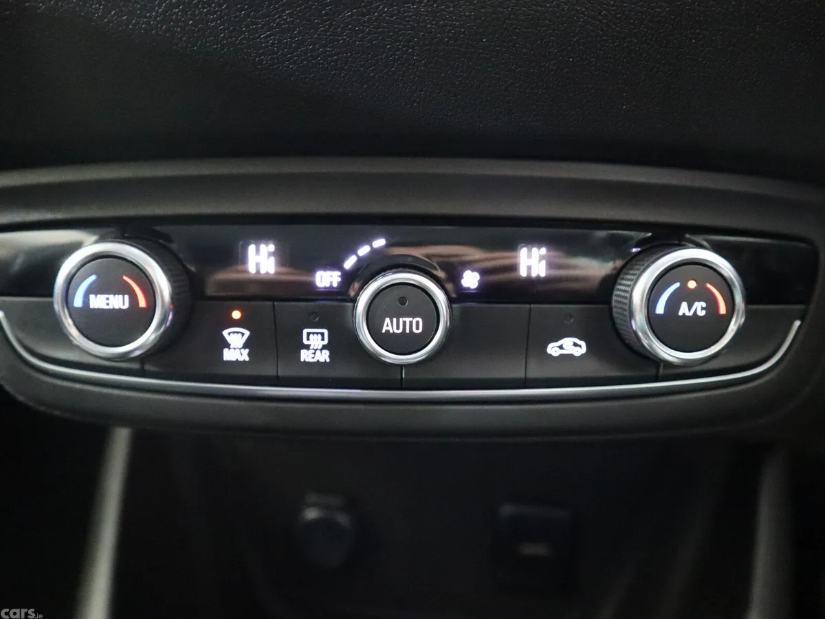 Opel Crossland X SUV, Petrol, 2023, White