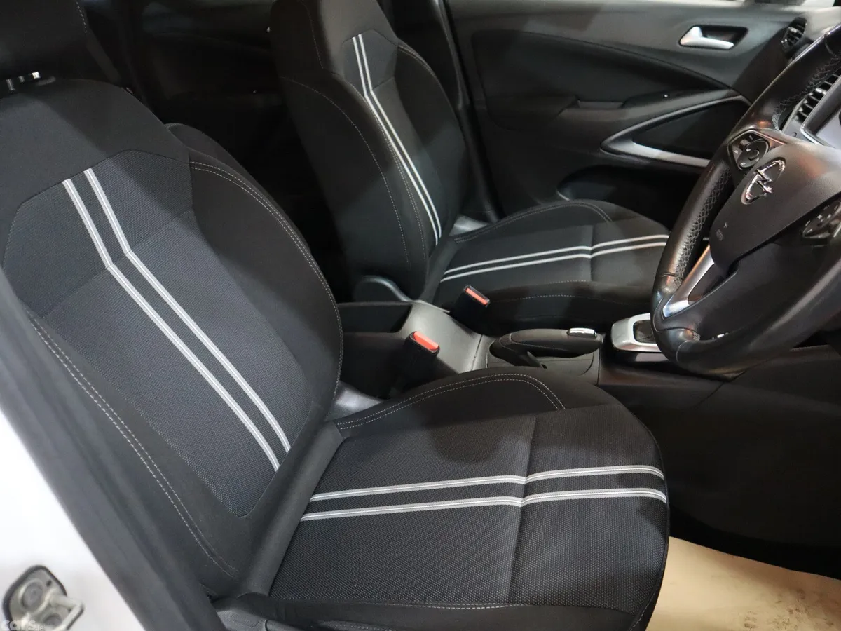 Opel Crossland X SUV, Petrol, 2023, White