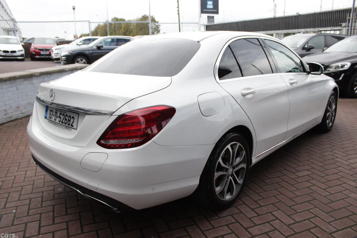 Mercedes-Benz C-Class Saloon, Petrol Plug-in Hybrid, 2016, White