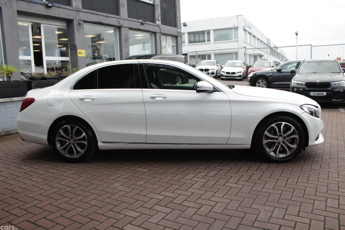 Mercedes-Benz C-Class Saloon, Petrol Plug-in Hybrid, 2016, White