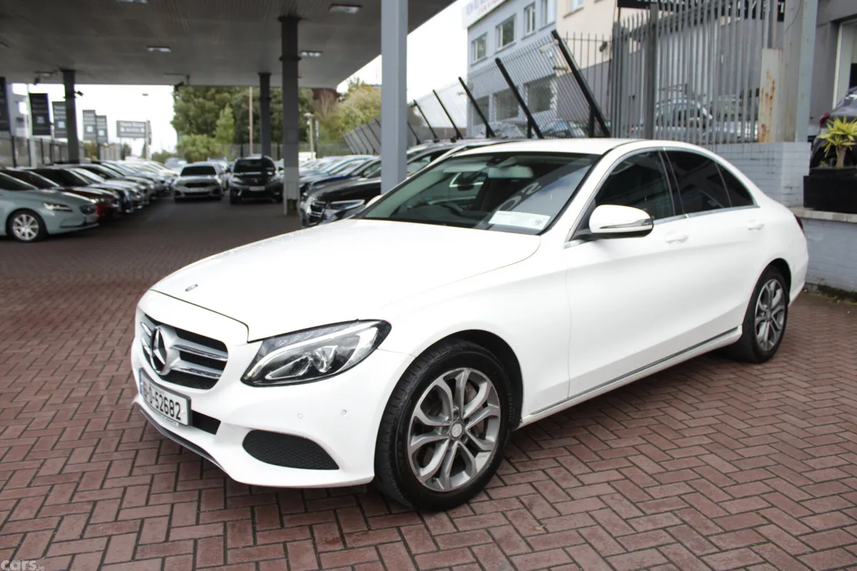 Mercedes-Benz C-Class Saloon, Petrol Plug-in Hybrid, 2016, White