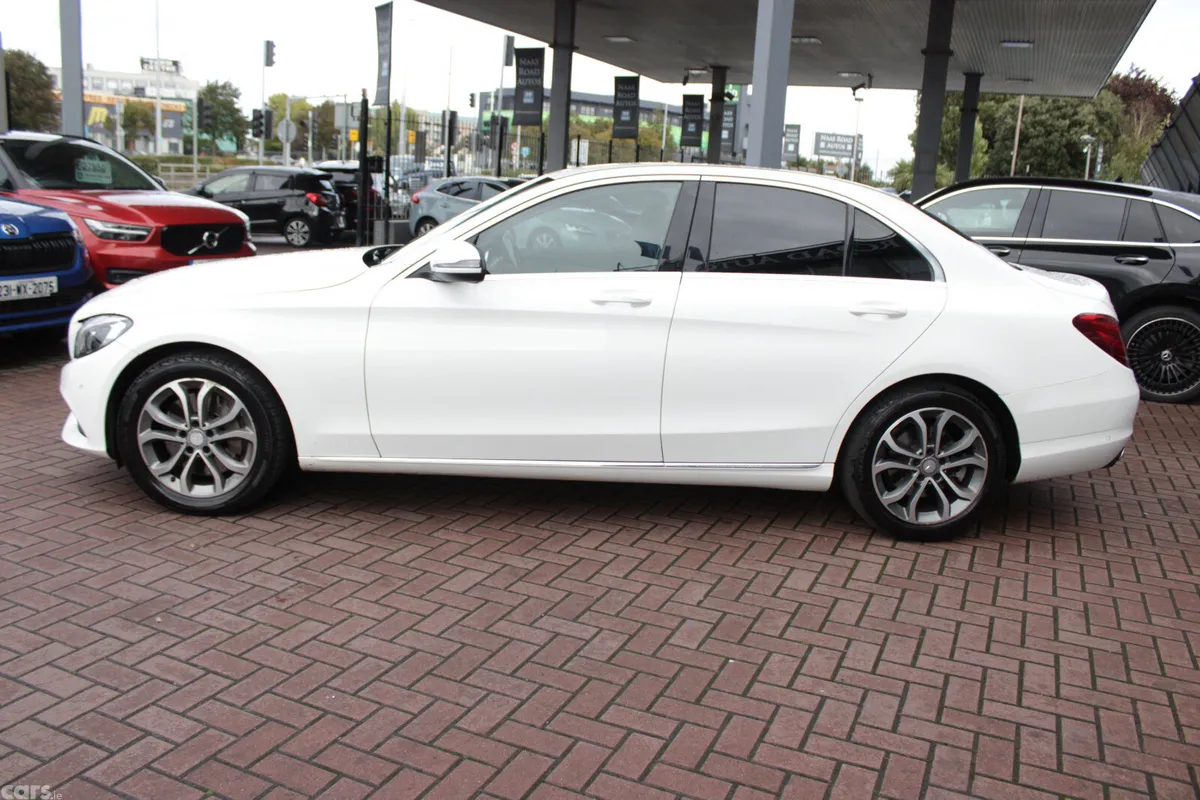 Mercedes-Benz C-Class Saloon, Petrol Plug-in Hybrid, 2016, White