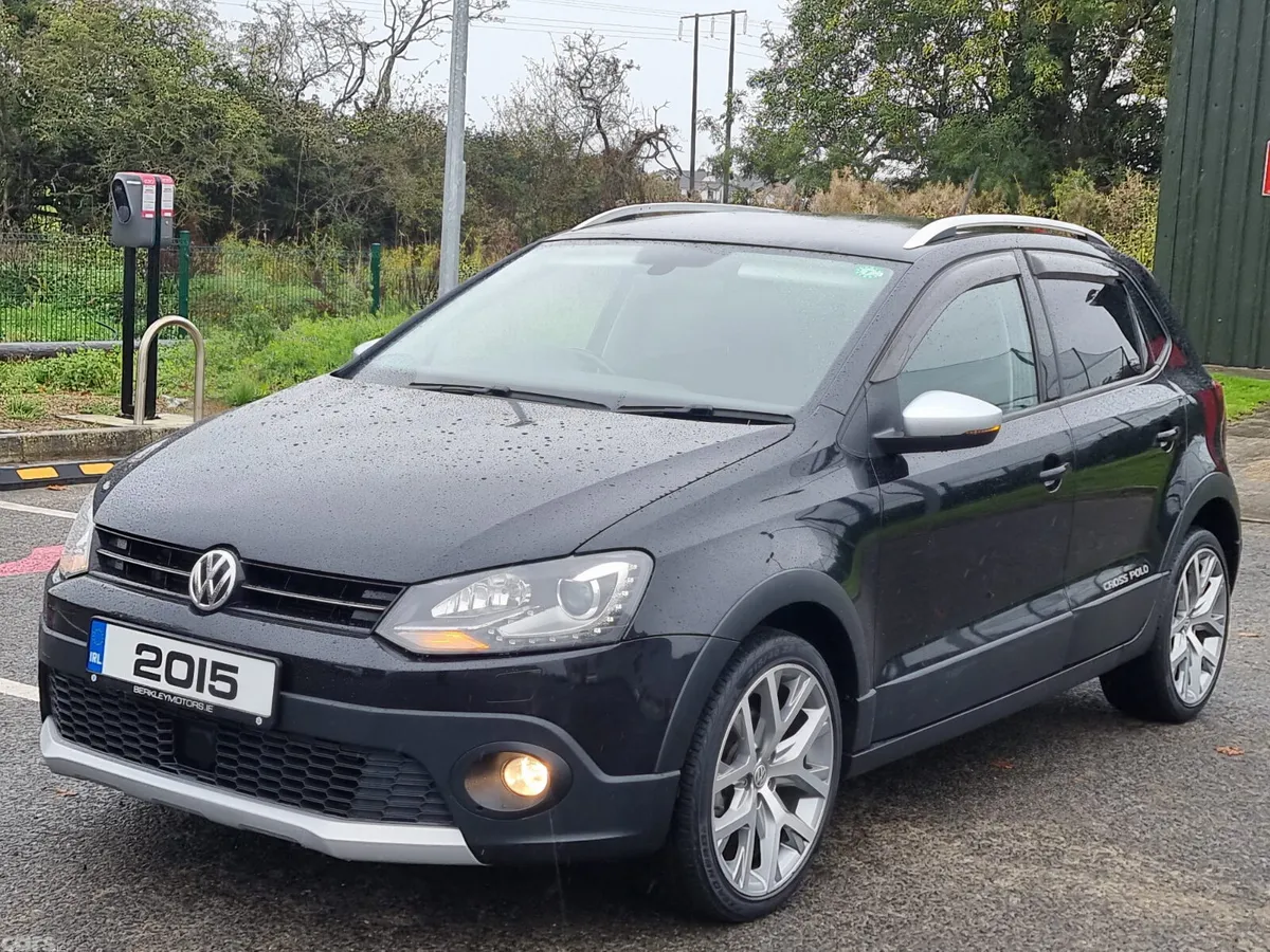 Volkswagen Polo Hatchback, Petrol, 2015, Black