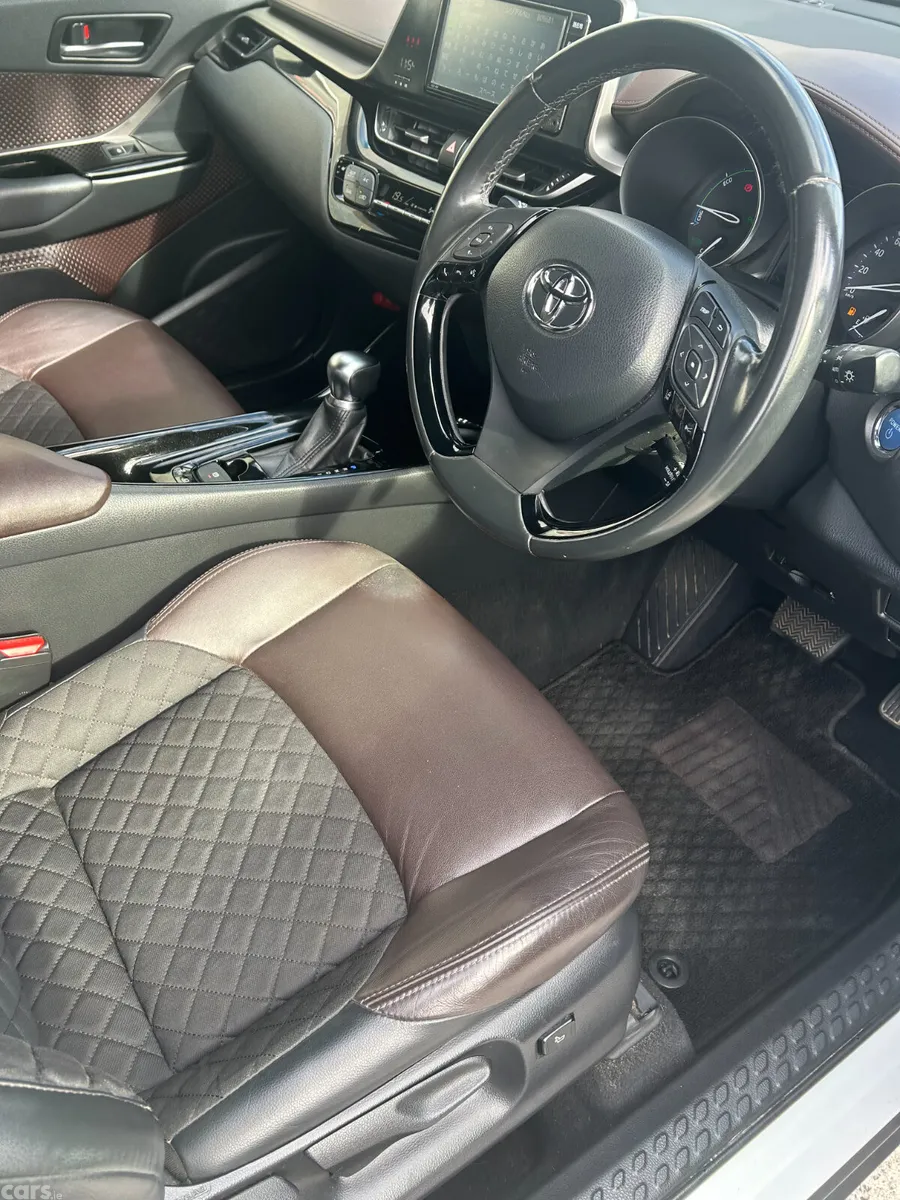 Toyota C-HR Hatchback, Petrol Hybrid, 2019, Green