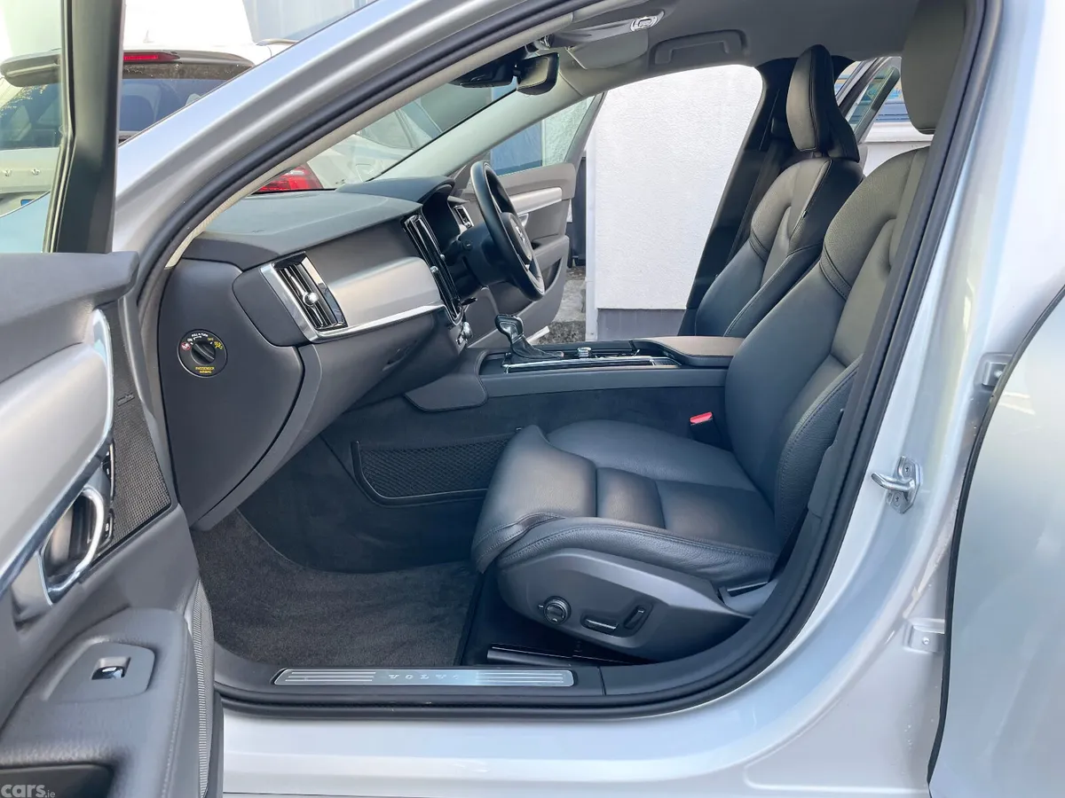 Volvo S90 Saloon, Diesel, 2020, Silver