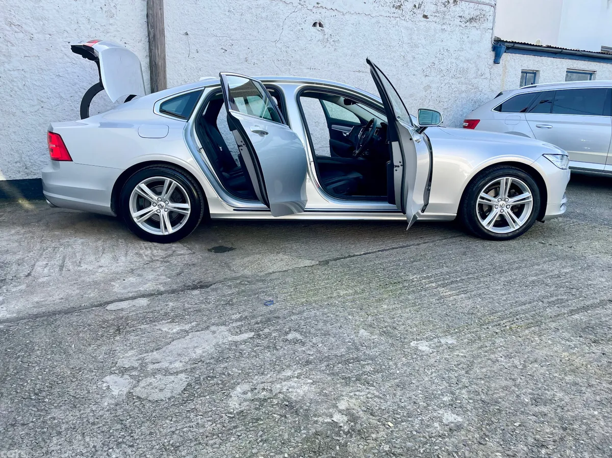 Volvo S90 Saloon, Diesel, 2020, Silver