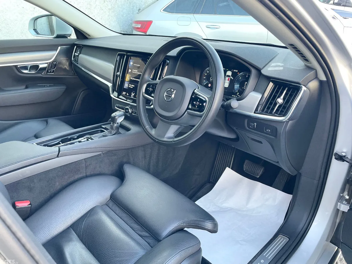 Volvo S90 Saloon, Diesel, 2020, Silver