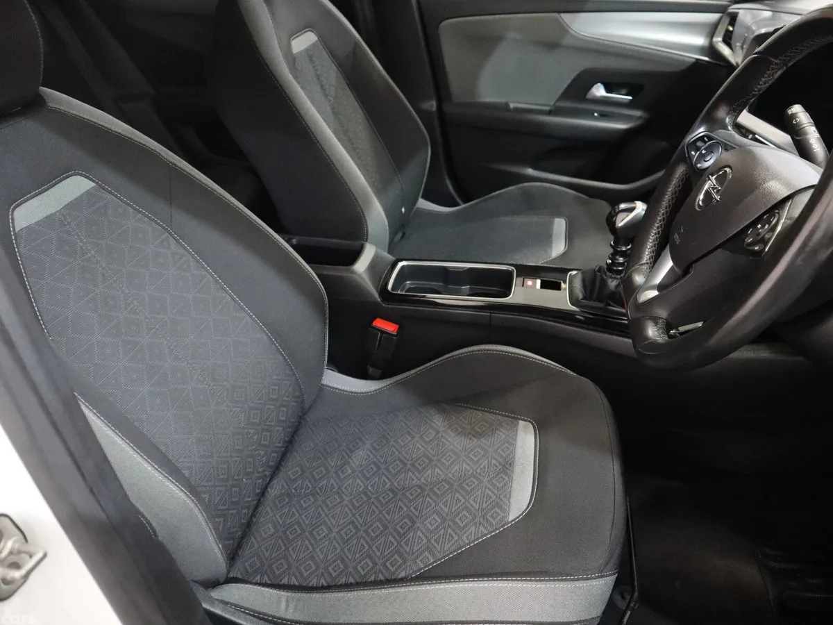 Opel Mokka SUV, Petrol, 2023, White