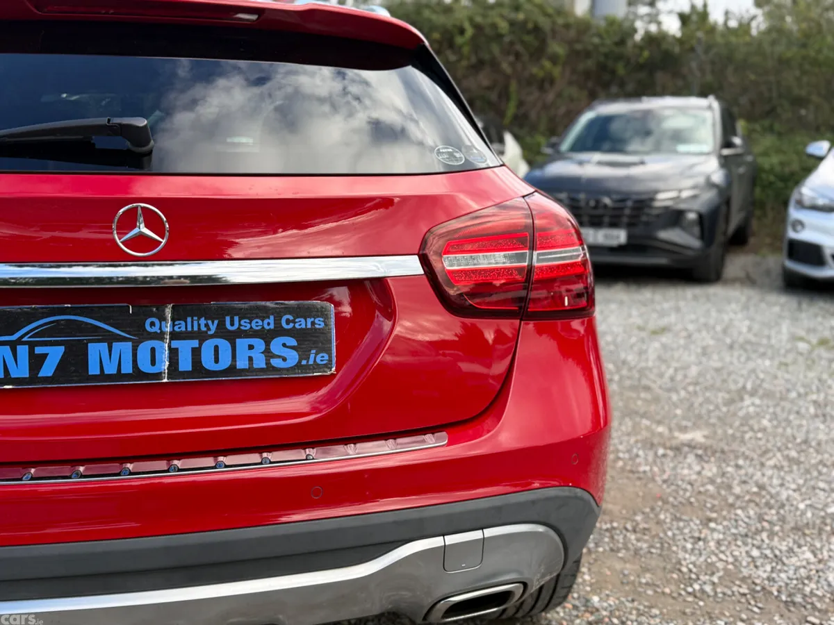 Mercedes-Benz GLA SUV, Petrol, 2017, Red