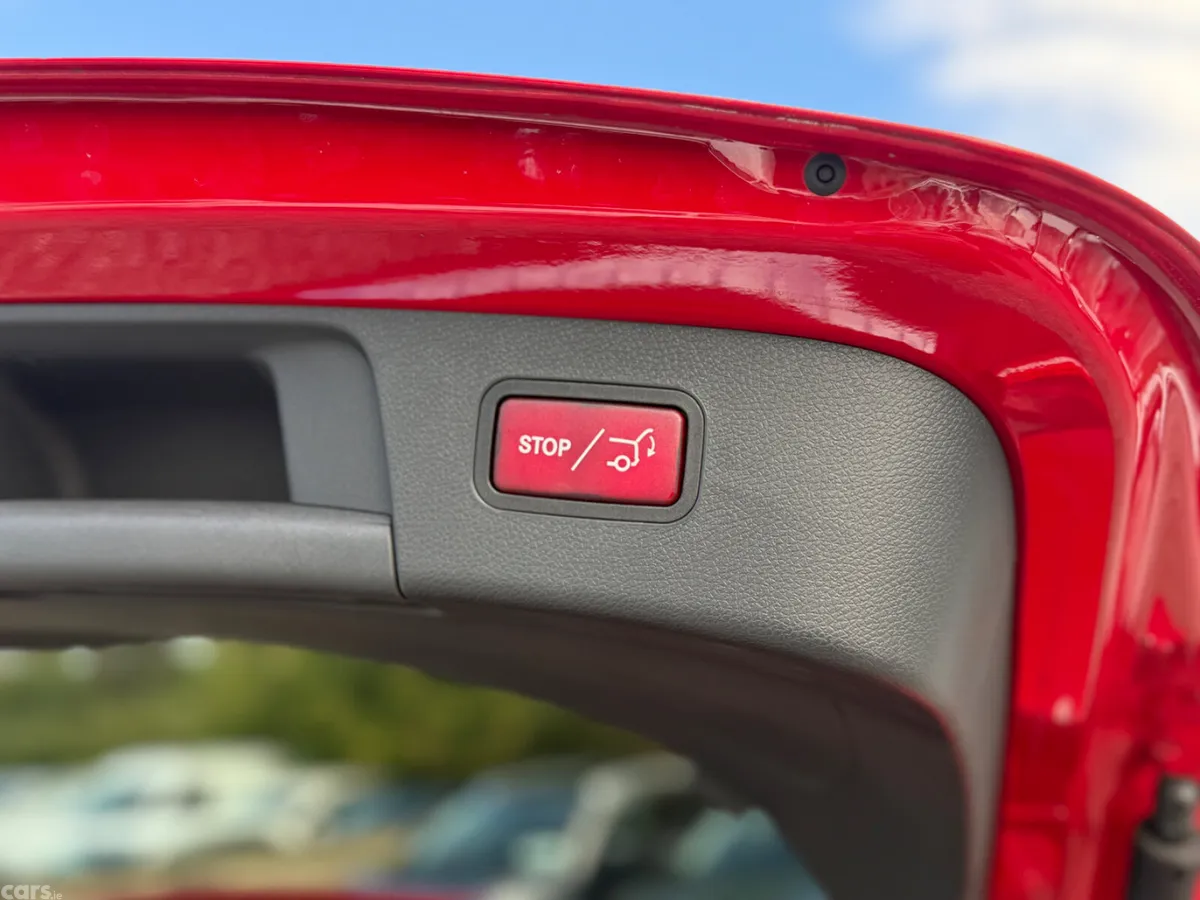 Mercedes-Benz GLA SUV, Petrol, 2017, Red