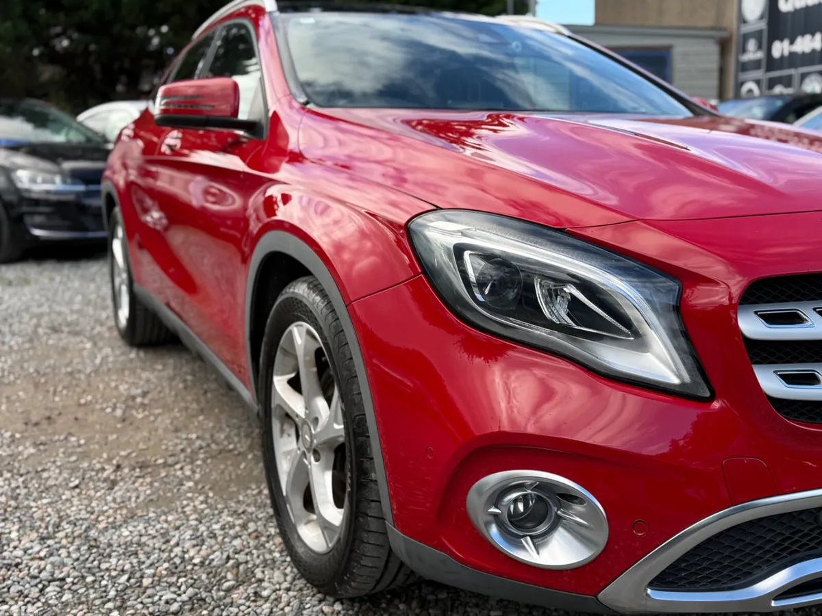 Mercedes-Benz GLA SUV, Petrol, 2017, Red