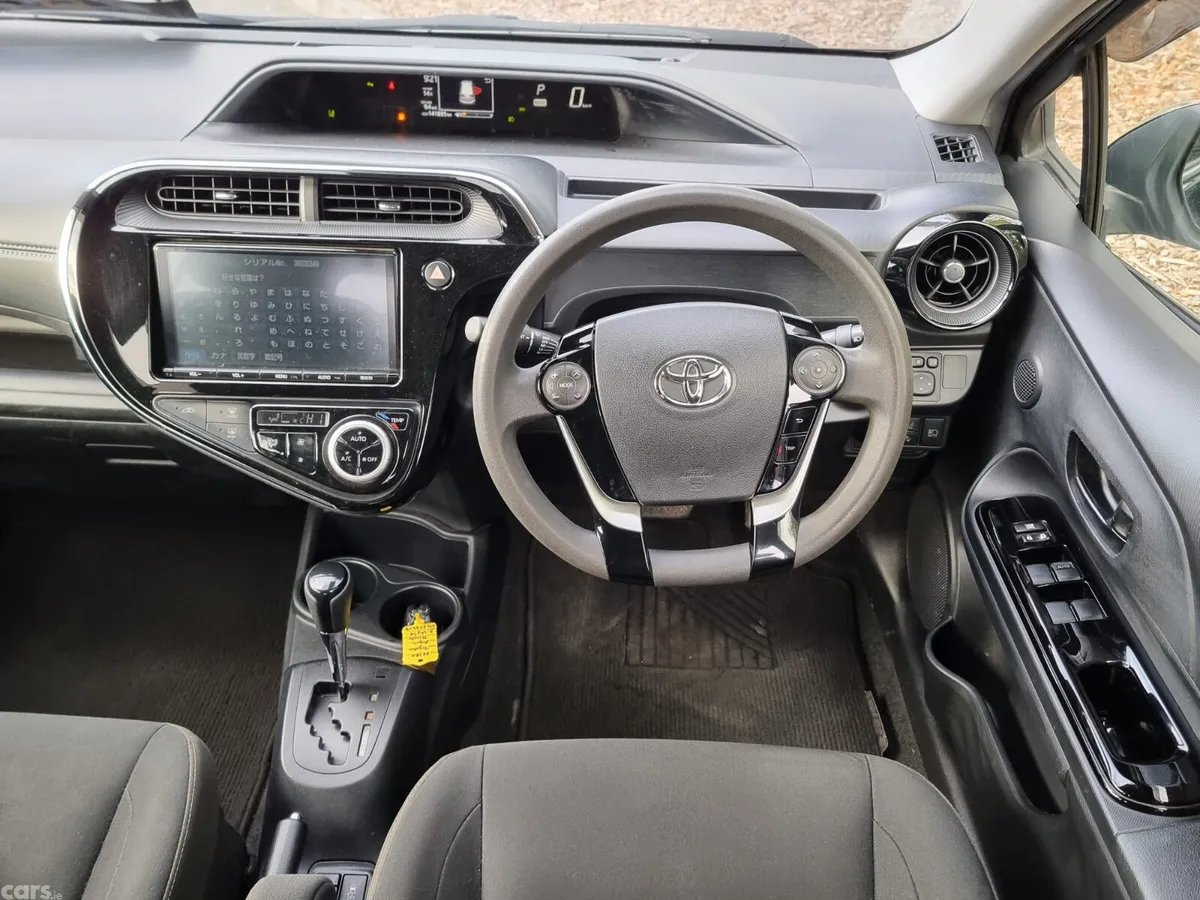 Toyota Aqua Hatchback, Petrol Hybrid, 2020, White